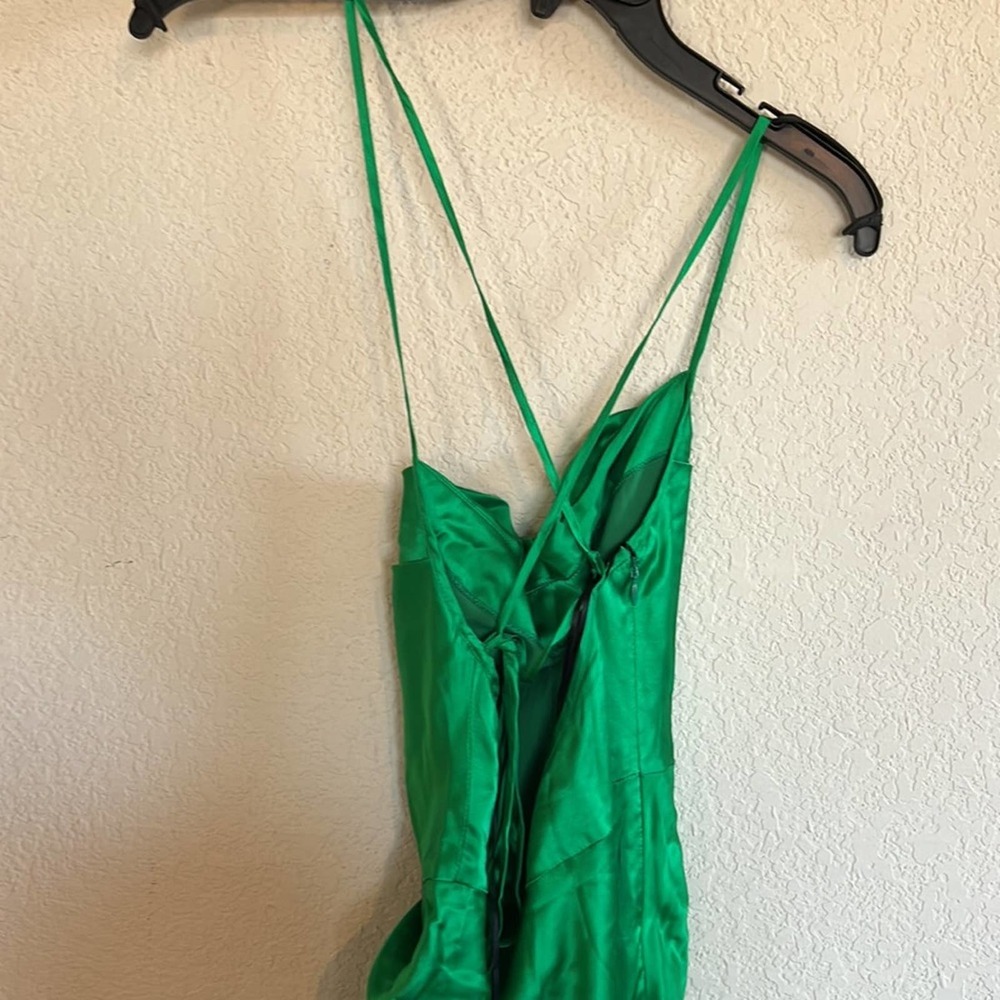 Amanda Uprichard Jasalina 100% silk midi Dress in Jungle green - Picture 8 of 12